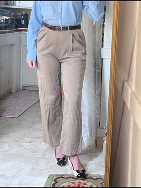 Vintage 1940s Rare Wool Classic High-Waist Pleated Women’s Trousers in Khaki